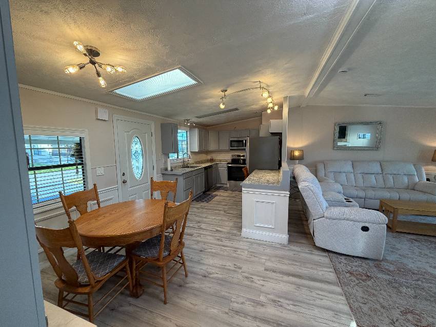 209 Fairway Circle a Winter Haven, FL Mobile or Manufactured Home for Sale